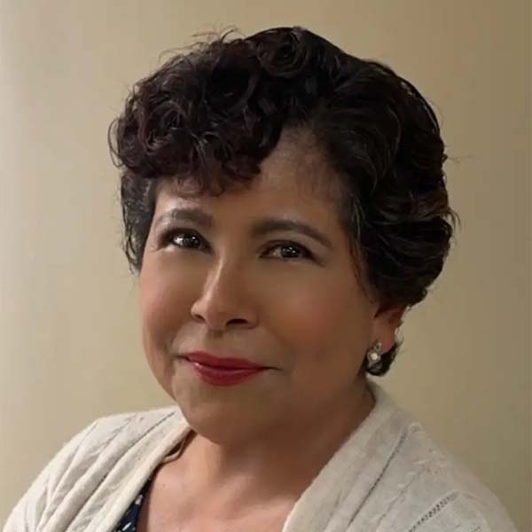 Portrait of Mariafelix Gonzalez, RDN in Bakersfield, CA